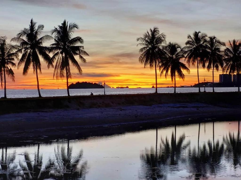 Port Dickson Pd Malacca Straits Homestay Buitenkant foto