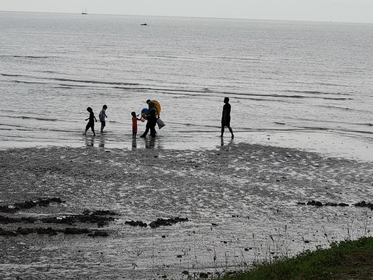 Port Dickson Pd Malacca Straits Homestay Buitenkant foto